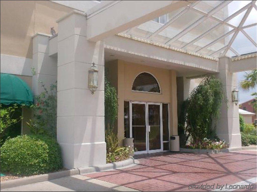 Quality Suites Lake Charles Downtown Exterior photo